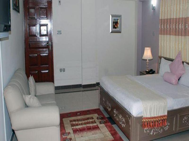 Mir Continental Hotel Muzaffarabad Exterior foto